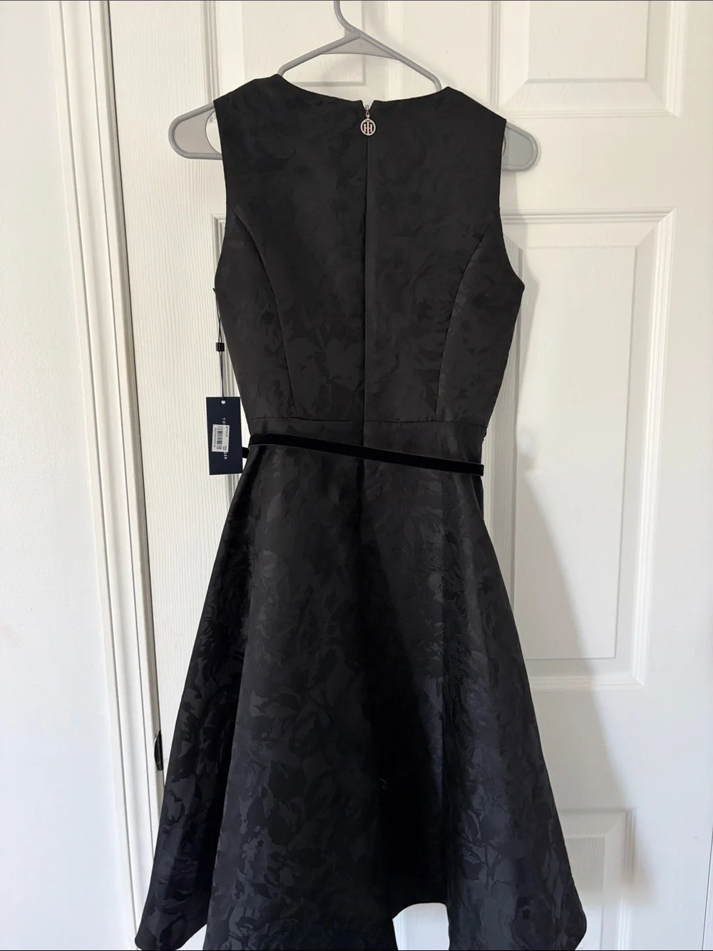 Tommy Hilfiger Black Floral Jacquard Midi Dress with Slim Belt - Picture 4 of 6
